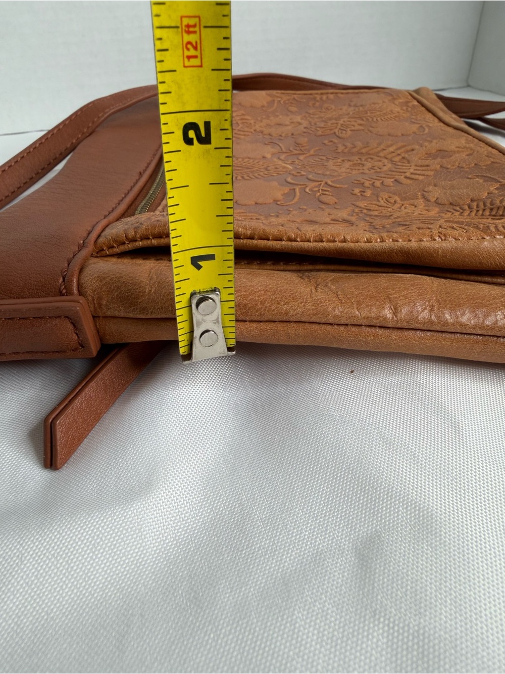 The Sak Sanibel Leather Crossbody Bag - Picture 7 of 8